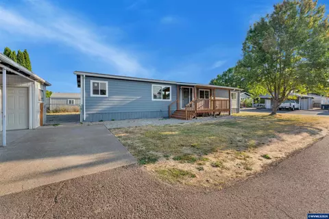 31919 N Lake Creek Dr #72, Tangent, OR 97389