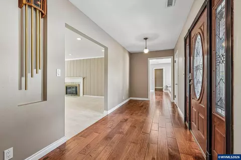 Entry Way - 4135 Rivercrest Dr N, Keizer, OR 97303 photo 1 of 2