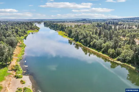 View/Area - 4135 Rivercrest Dr N, Keizer, OR 97303 photo 3 of 4