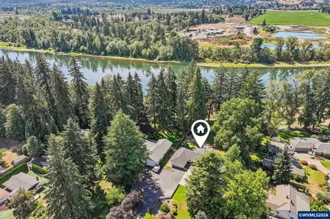 View/Area - 4135 Rivercrest Dr N, Keizer, OR 97303 photo 4 of 4