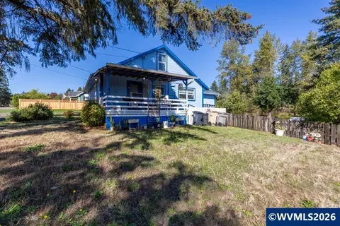 2225 SW Fairview Ave, Dallas, OR 97338