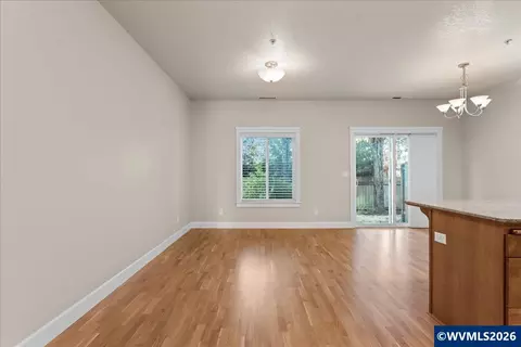 Living - 211 Silver St, Silverton, OR 97381 photo 1 of 2