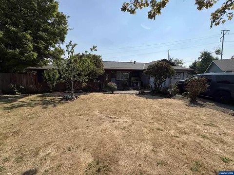 3827 Pine St SE, Albany, OR 97322