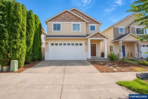 671 Jasmine Cir, Independence, OR 97351