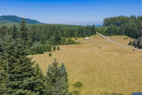 45745 Whiskey Butte Dr, Sweet Home, OR 97386