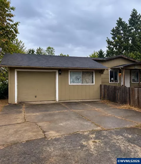 260 Charlotte St NE, Albany, OR 97322