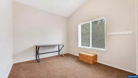 Bedroom - 18283 Davis St, Sandy, OR 97055 photo 4 of 5