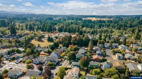 View/Area - 18283 Davis St, Sandy, OR 97055 photo 3 of 6