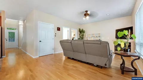 Other - 18283 Davis St, Sandy, OR 97055 photo 2 of 10