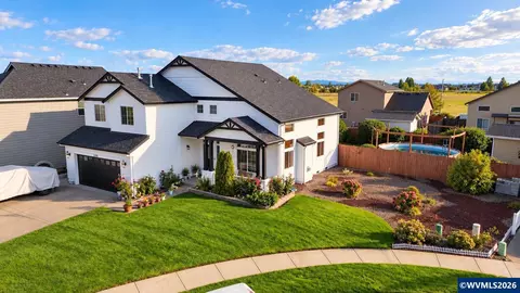 3268 Reed Ave, Woodburn, OR 97071