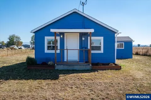 32595 Fur Rd, Lebanon, OR 97355