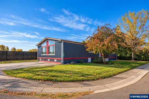 2151 Three Lakes Rd SE #94, Albany, OR 97322