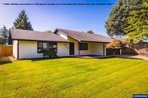 4282 Vernon Lp Lp NE, Salem, OR 97305