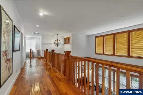 Entry Way - 1126 Cascara Lp Lp S, Salem, OR 97302 photo 7 of 7