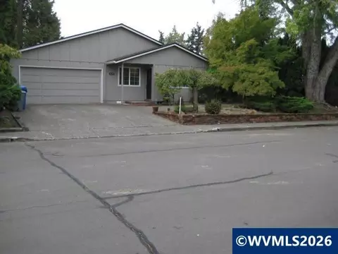 4254 Snoopy Ct NE, Salem, OR 97301