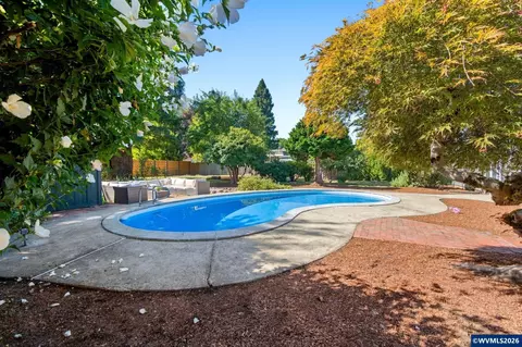 Exterior - 390 Sunset Ave N, Keizer, OR 97303 photo 8 of 20