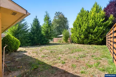 Exterior - 390 Sunset Ave N, Keizer, OR 97303 photo 15 of 20