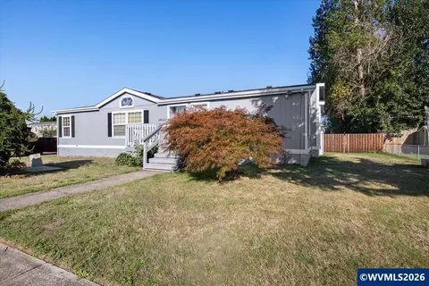 786 Hoffman Rd NE #48, Salem, OR 97301