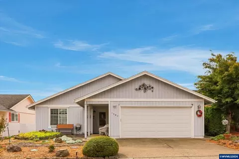 1988 Nut Tree Dr NW, Salem, OR 97304