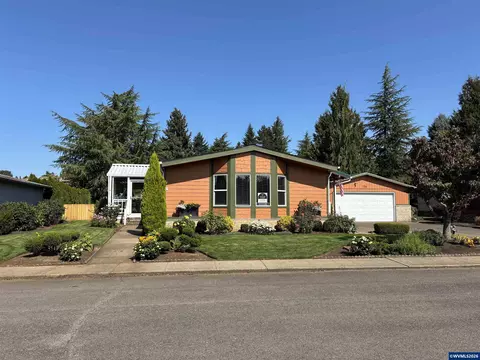 2120 Robins Ln SE #136, Salem, OR 97306