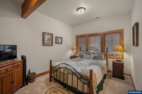 Bedroom - 57414 Sun Eagle Ln, Sunriver, OR 97707 photo 3 of 5