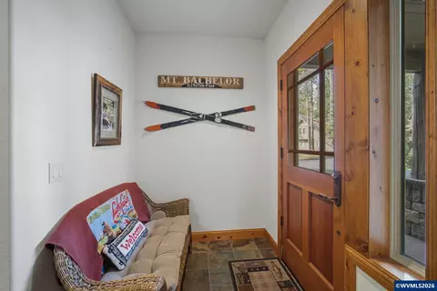 Entry Way - 57414 Sun Eagle Ln, Sunriver, OR 97707 photo 2 of 3
