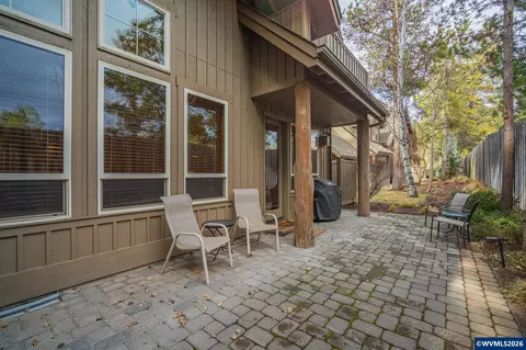 Exterior - 57414 Sun Eagle Ln, Sunriver, OR 97707 photo 3 of 3