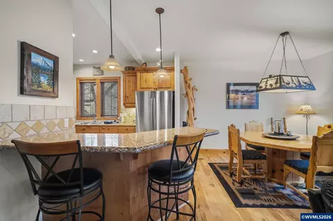 Dining - 57414 Sun Eagle Ln, Sunriver, OR 97707 photo 1 of 3