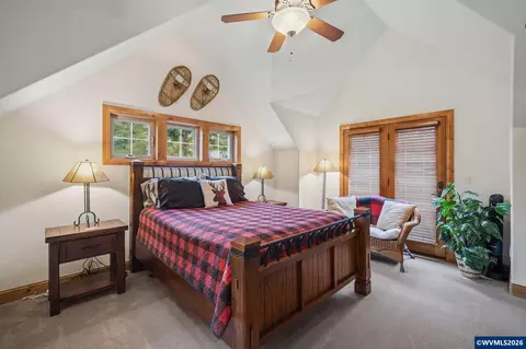 Bedroom - 57414 Sun Eagle Ln, Sunriver, OR 97707 photo 1 of 5