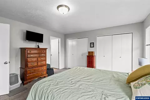 Bedroom - 1107 Echo Hollow Rd, Eugene, OR 97402 photo 6 of 7