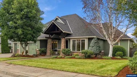 1673 Mountain Dr, Stayton, OR 97383