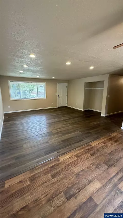 Living - 411 NE 3rd St, Willamina, OR 97396 photo 1 of 3
