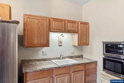 Kitchen - 23525 Bear Creek Rd, Bend, OR 97701 photo 2 of 2