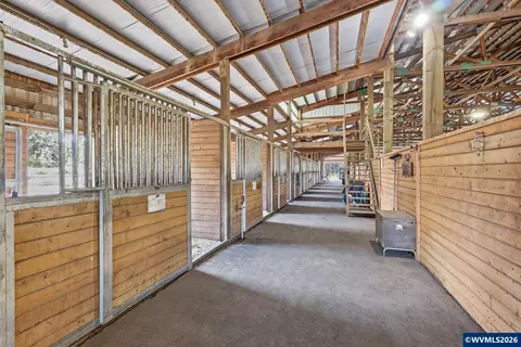 Entry Way - 23525 Bear Creek Rd, Bend, OR 97701 photo 1 of 1