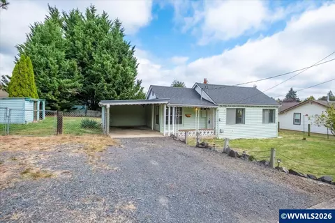 930 Alder St, Sweet Home, OR 97386