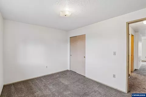 Bedroom - 1149 D St, Independence, OR 97351 photo 9 of 14