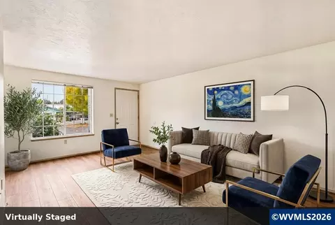 Living - 1149 D St, Independence, OR 97351 photo 2 of 11