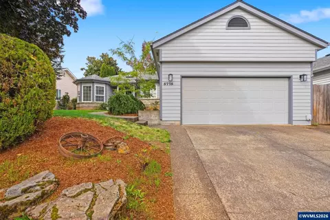 5775 Moonstone Lp Lp SE, Salem, OR 97306