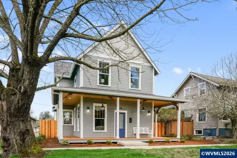 Exterior - 46 Walnut St, Independence, OR 97351 photo 2 of 5