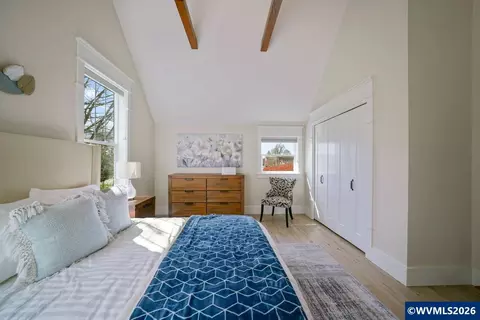 Bedroom - 46 Walnut St, Independence, OR 97351 photo 6 of 10
