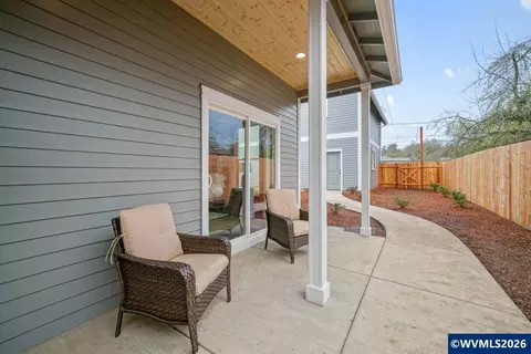 Exterior - 46 Walnut St, Independence, OR 97351 photo 5 of 5