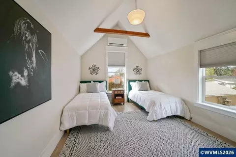 Bedroom - 46 Walnut St, Independence, OR 97351 photo 9 of 10
