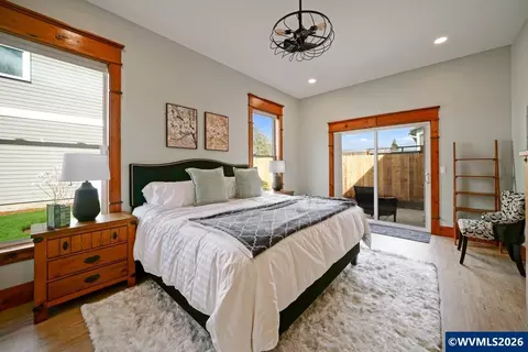Bedroom - 46 Walnut St, Independence, OR 97351 photo 2 of 10