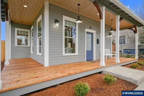 Exterior - 46 Walnut St, Independence, OR 97351 photo 3 of 5