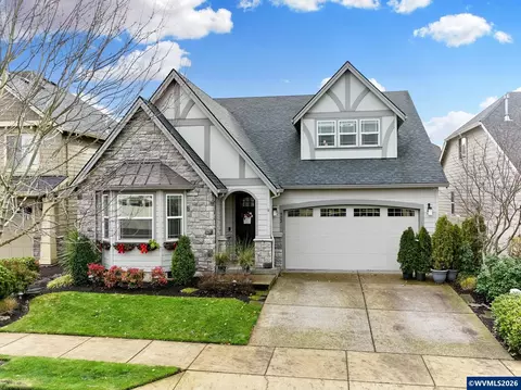 422 Turnberry Ave, Woodburn, OR 97071