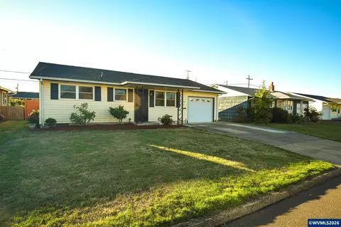 1453 Astor Way, Woodburn, OR 97071