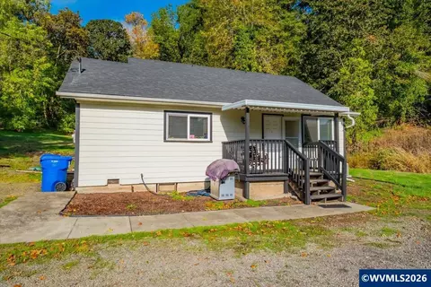 10175 Sunnyside Rd SE, Jefferson, OR 97352