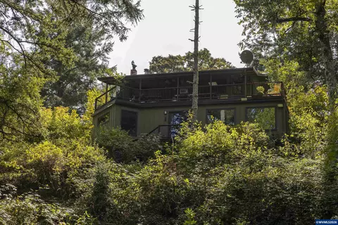 Exterior - 4599 Eagle Crest Rd NW, Salem, OR 97304 photo 11 of 20