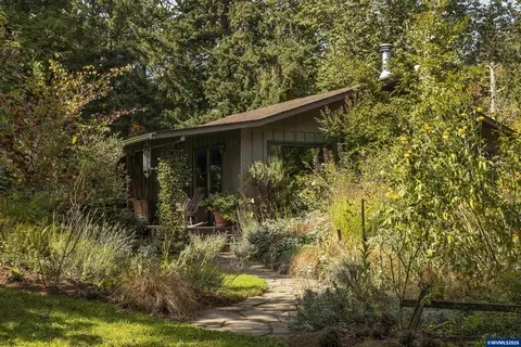 4599 Eagle Crest Rd NW, Salem, OR 97304