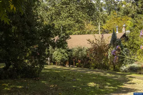 Exterior - 4599 Eagle Crest Rd NW, Salem, OR 97304 photo 5 of 20